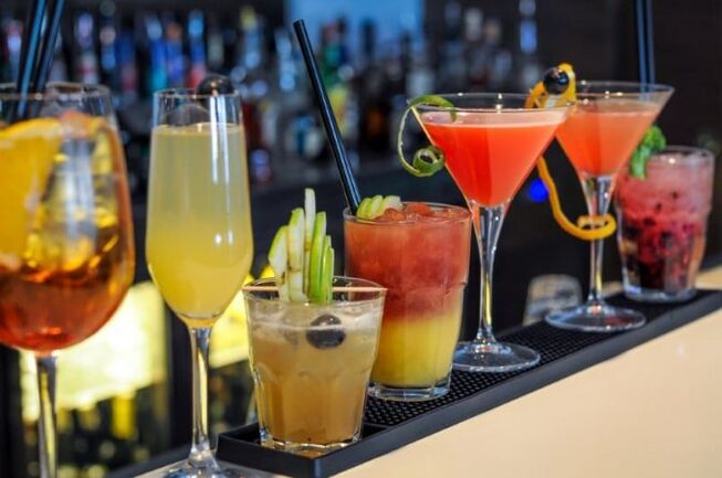 Alkoholisko kokteiļi